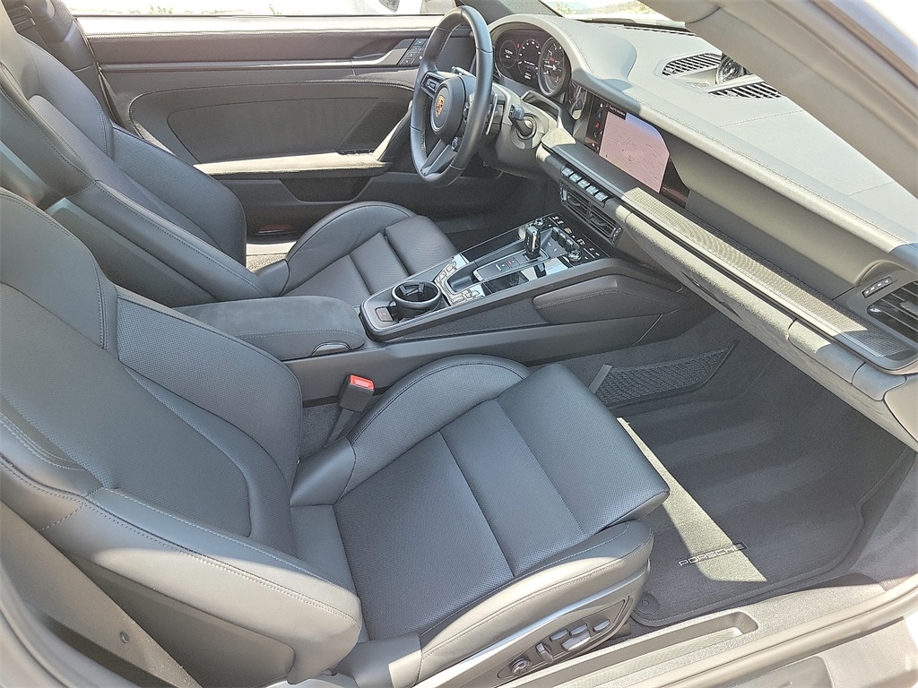 2024 Porsche 911 4S 4 GTS photo 27