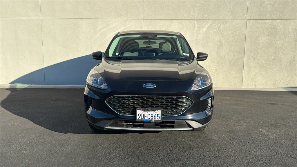 2022 Ford Escape SE photo 2