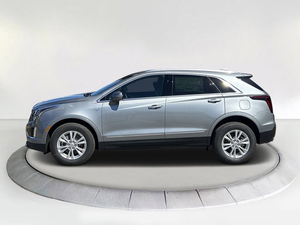 2025 Cadillac XT5 Luxury photo 2