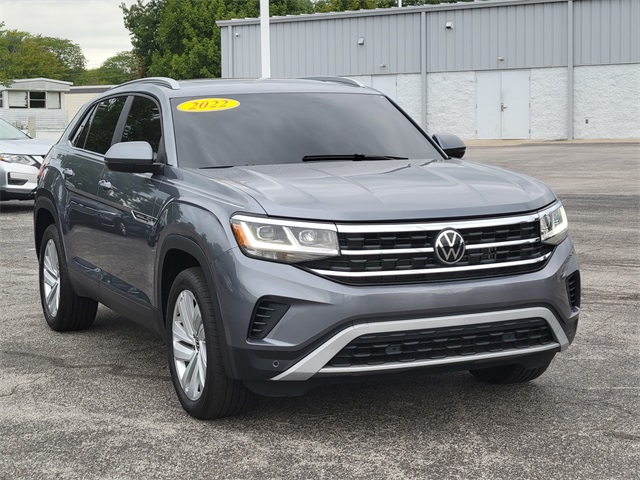 2022 Volkswagen Atlas Cross Sport V6 SE Technology photo 3