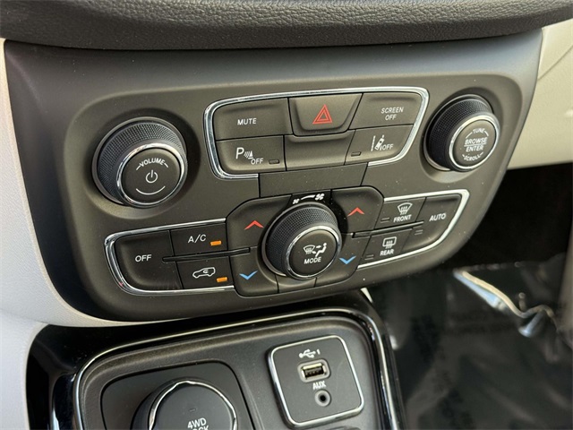 2021 Jeep Compass Limited photo 20