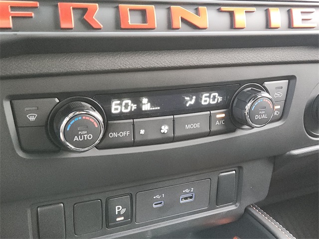 2025 Nissan Frontier Crew Cab PRO-4X photo 10