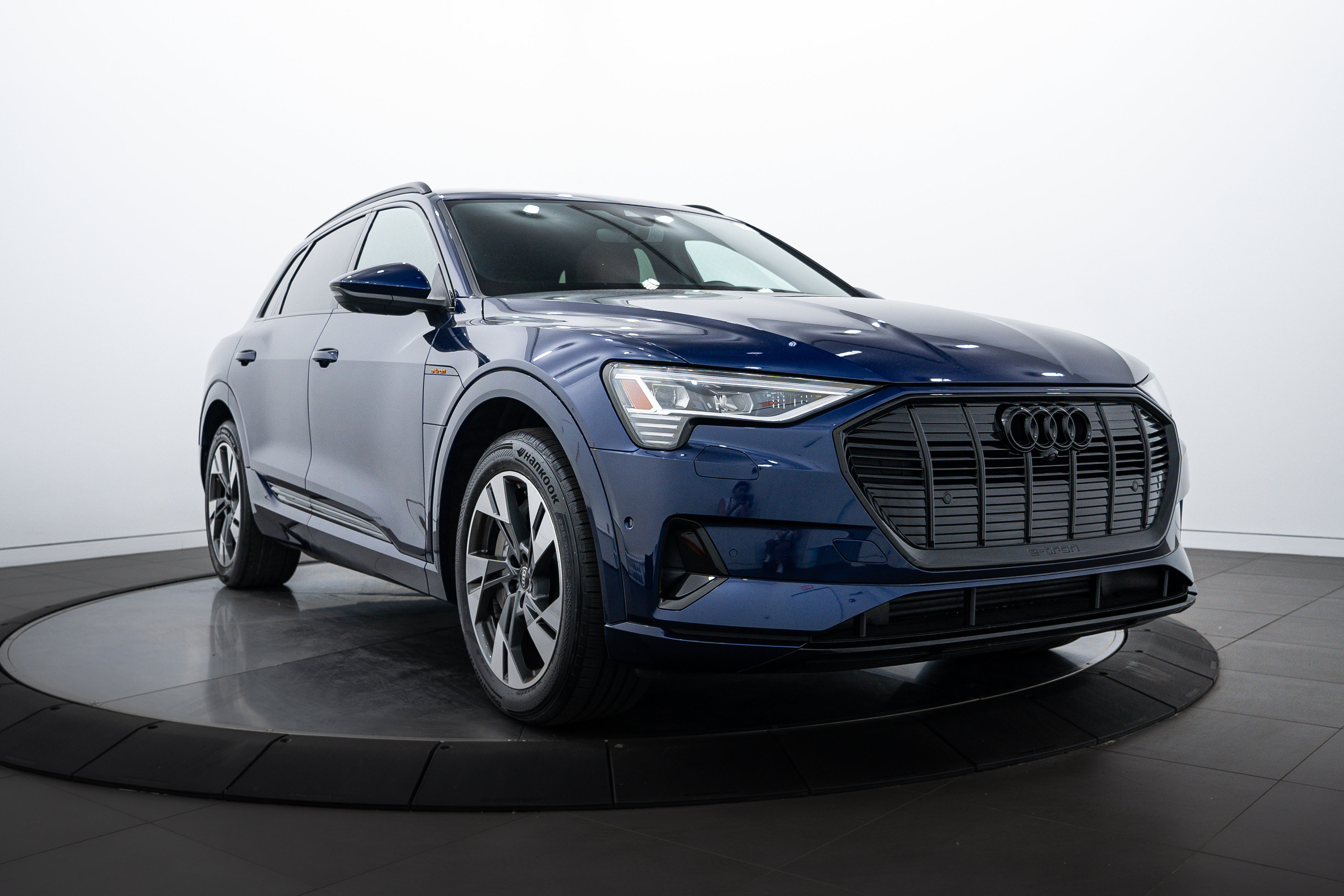 Certified Used 2022 Navarra Blue Metallic Audi Premium image 1