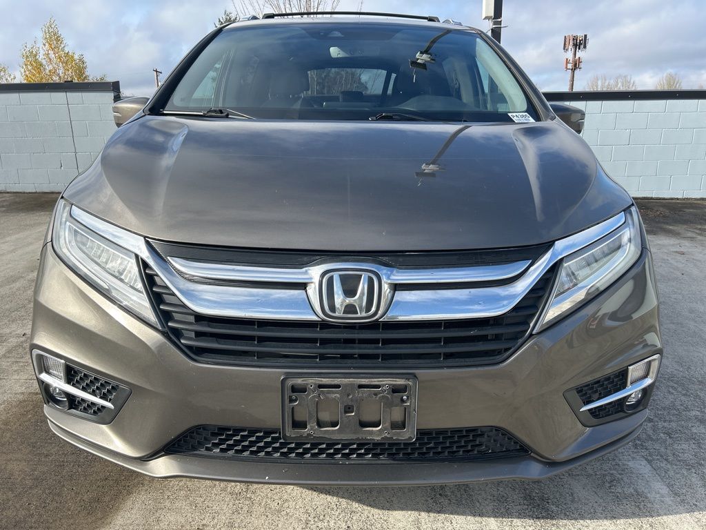 2019 Honda Odyssey Elite photo 2
