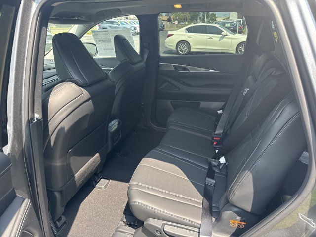 2026 Infiniti QX60 Pure photo 6