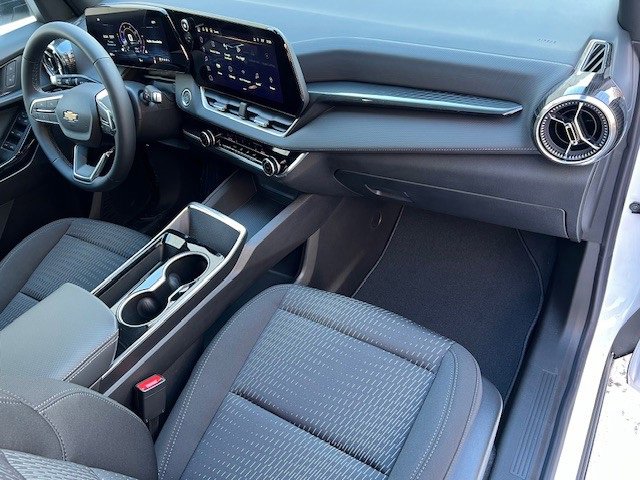 2026 Chevrolet Equinox LT photo 15