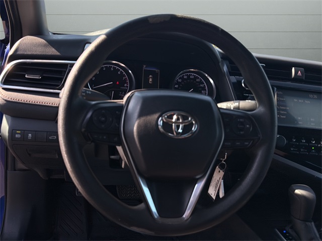 2018 Toyota Camry LE photo 22