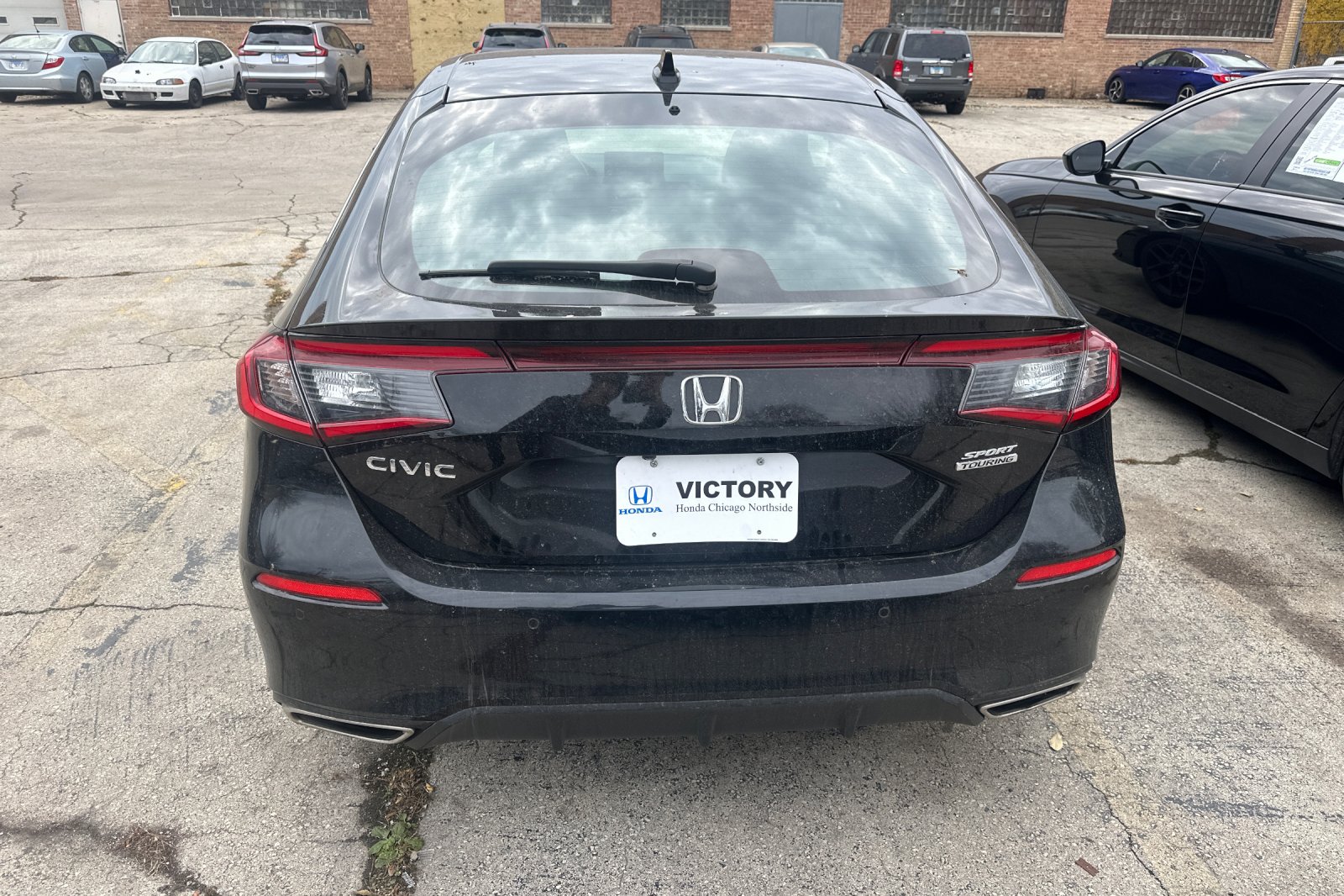 2023 Honda Civic Hatchback Sport Touring photo 4