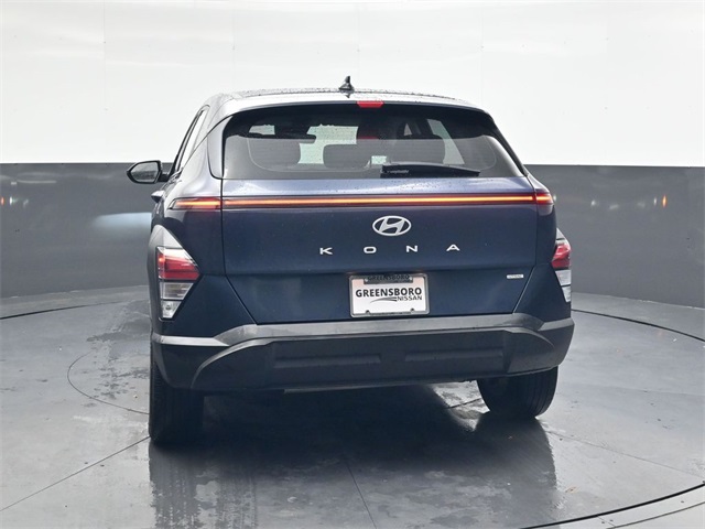 2024 Hyundai Kona SE photo 4