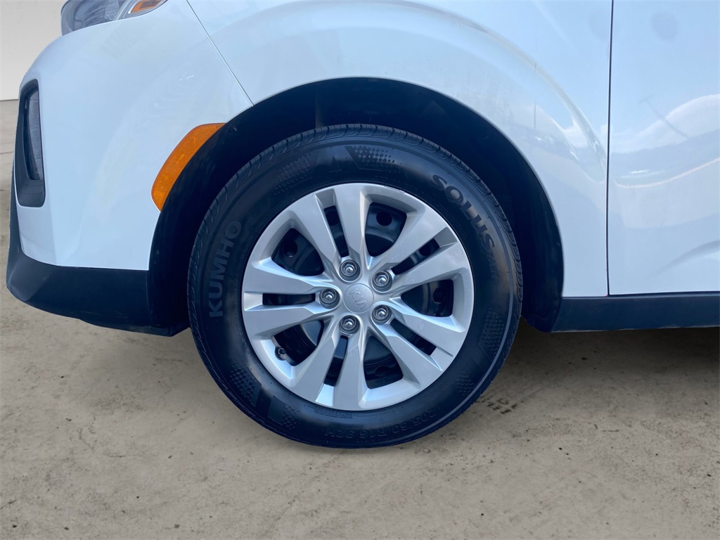 2020 Kia Soul LX photo 12