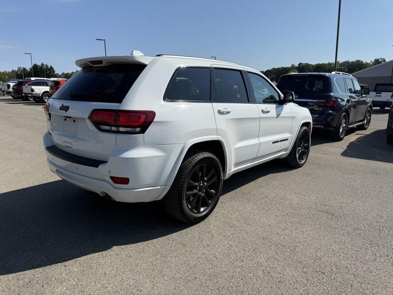 2020 Jeep Grand Cherokee Altitude photo 6
