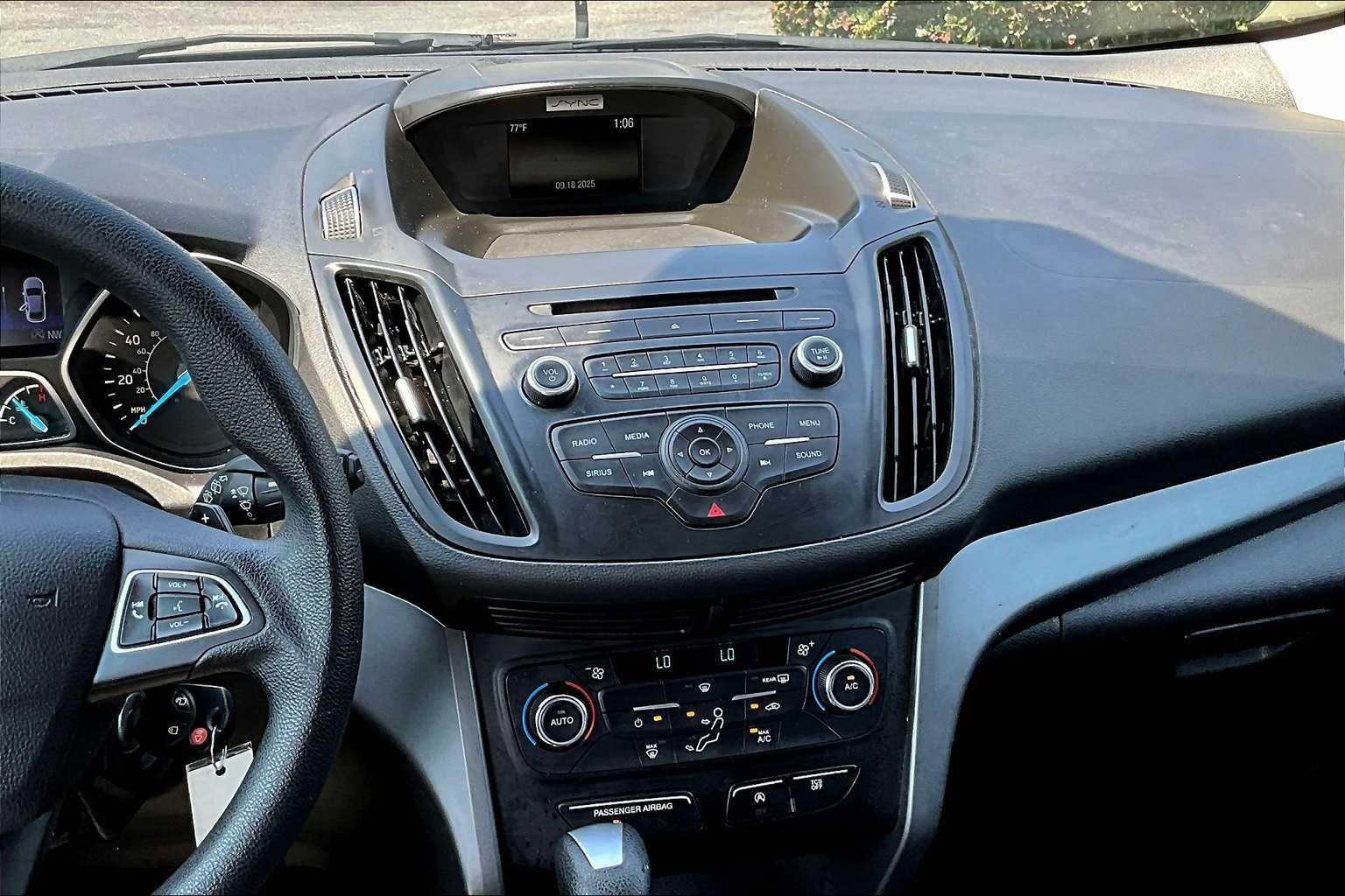 2017 Ford Escape SE photo 6