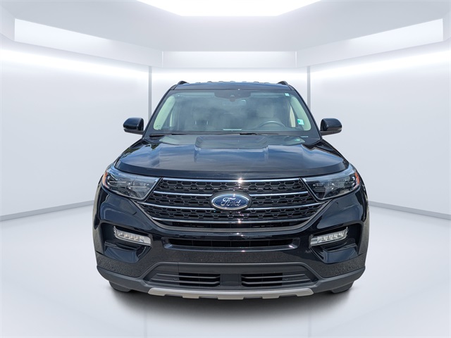 2023 Ford Explorer XLT photo 3
