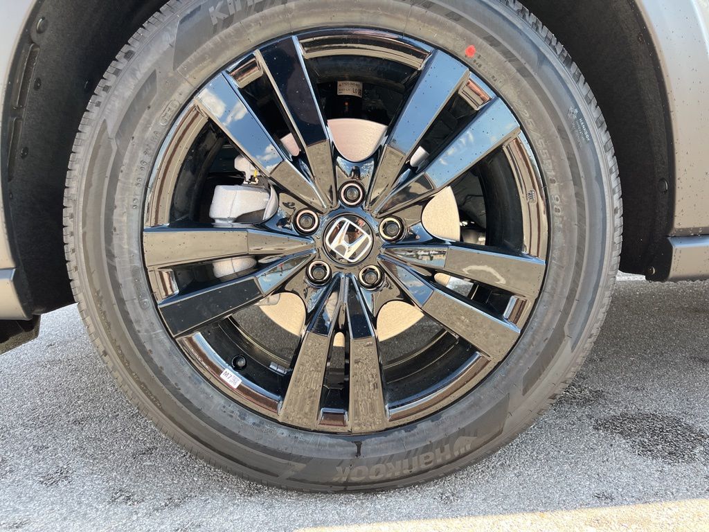 2026 Honda HR-V Sport photo 3