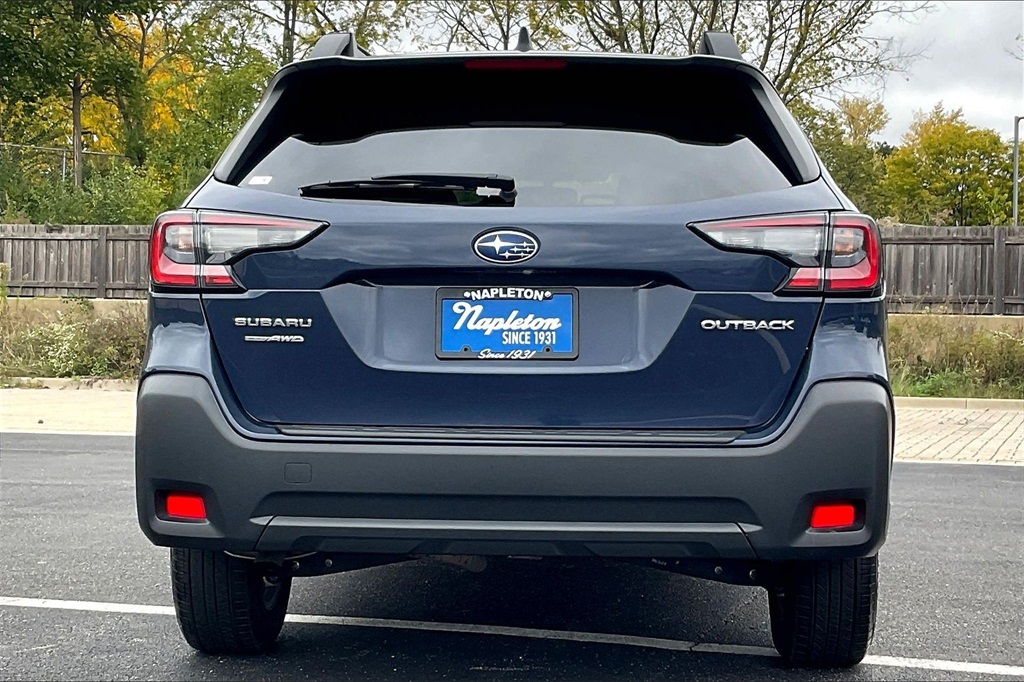 2023 Subaru Outback Premium photo 3