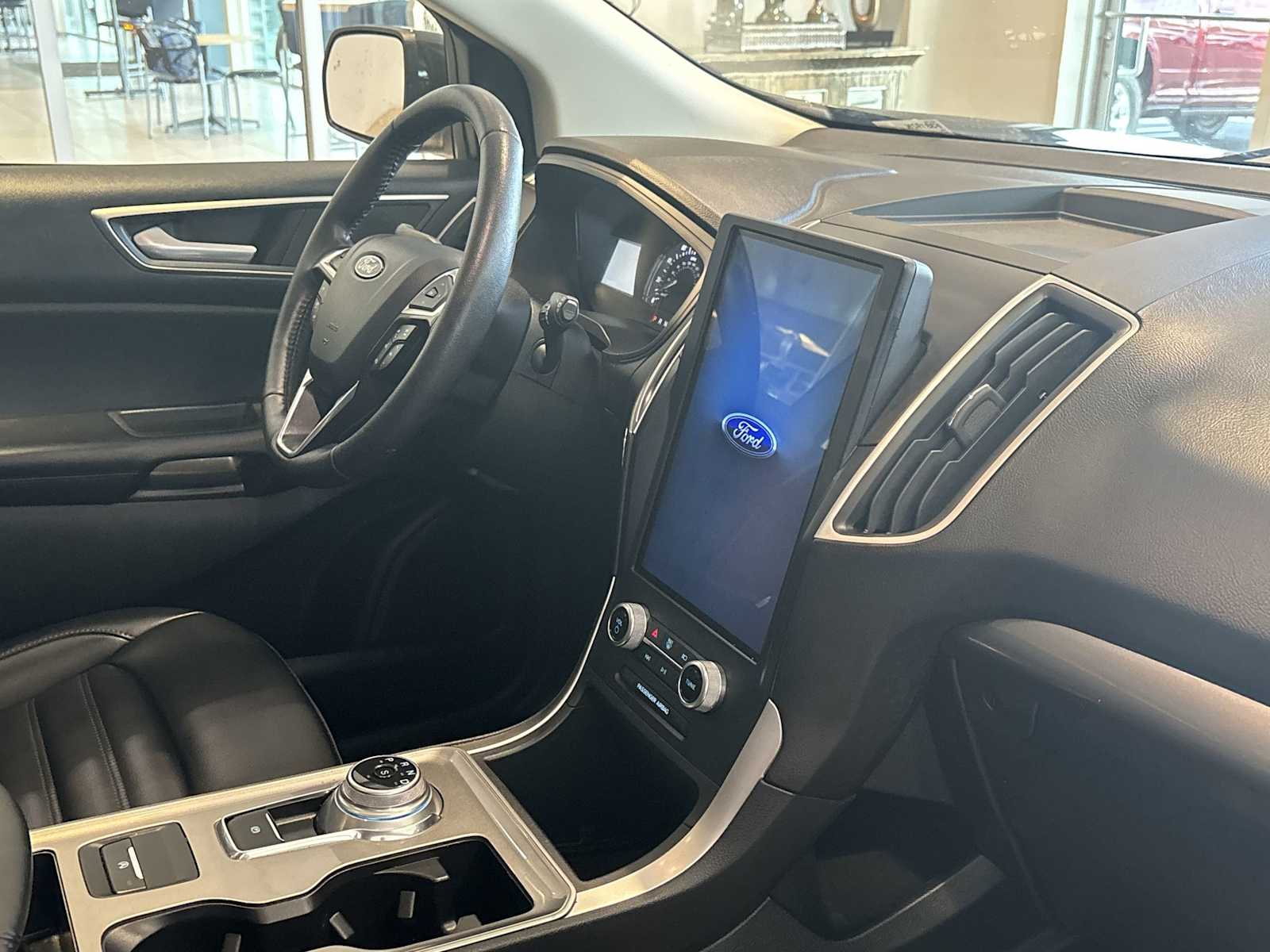 2024 Ford Edge SEL photo 26