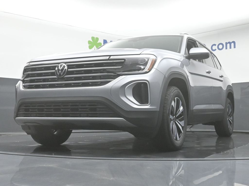 2025 Volkswagen Atlas SE photo 4