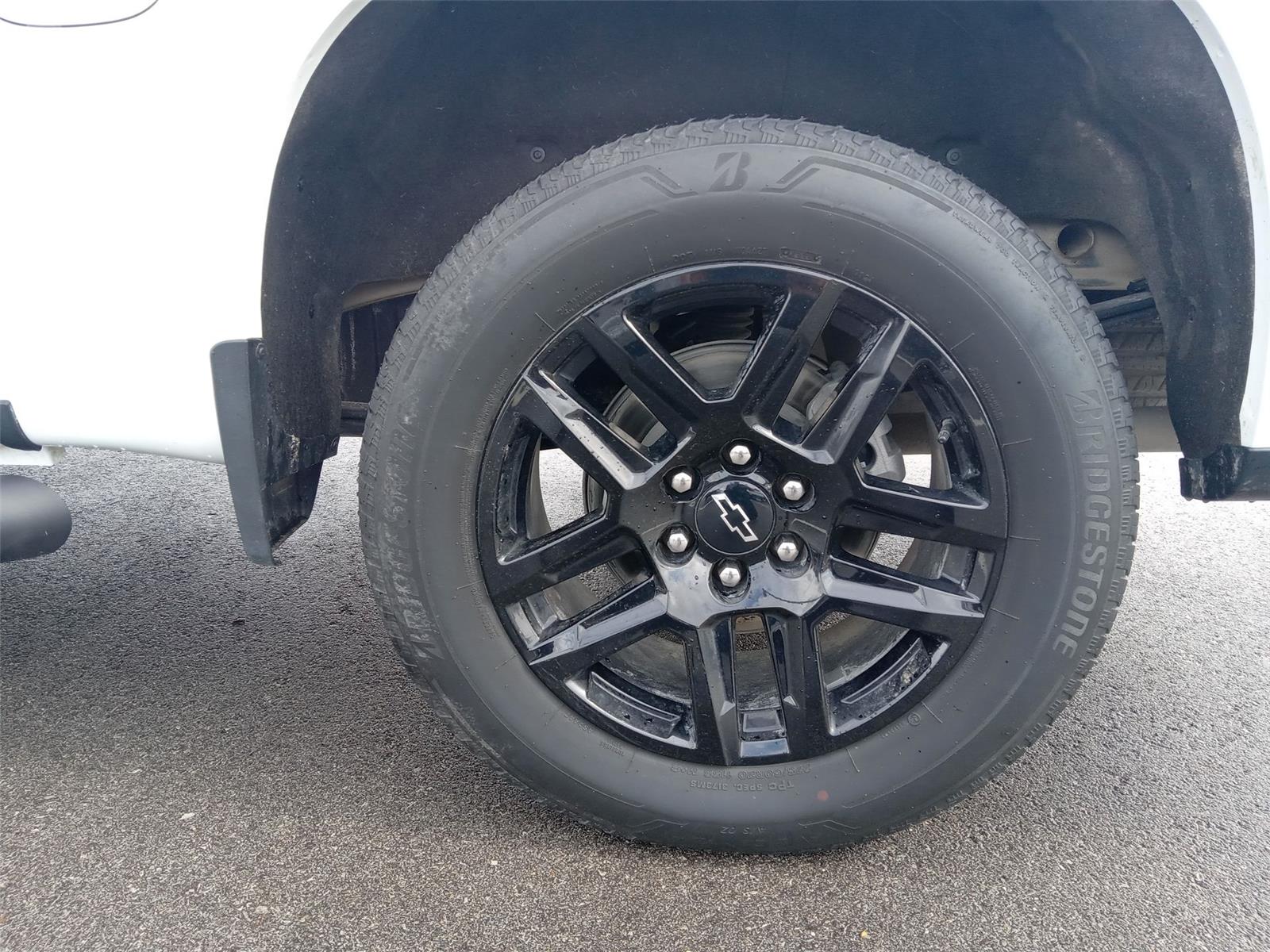 2024 Chevrolet Silverado 1500 RST photo 26
