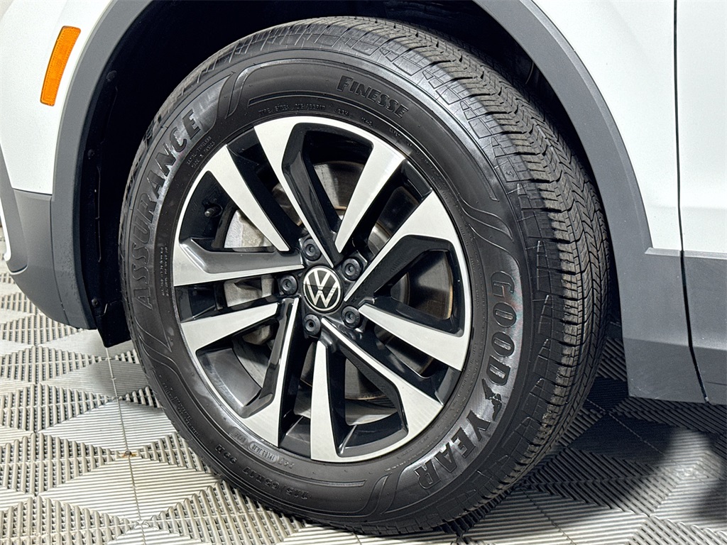 2024 Volkswagen Tiguan S photo 15