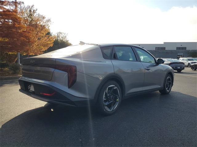 2025 Kia K4 EX photo 4