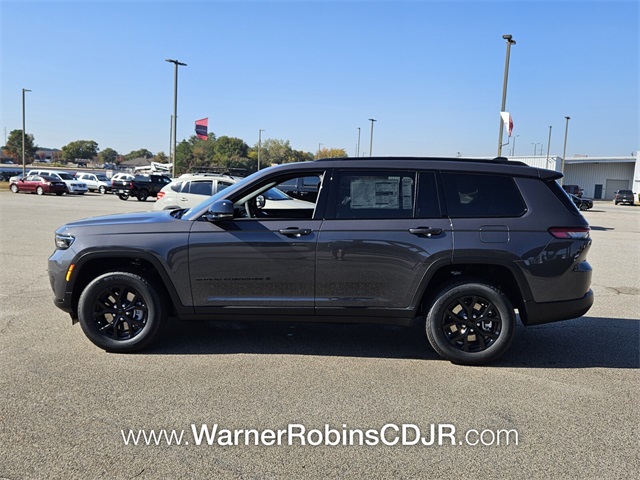 2025 Jeep Grand Cherokee Altitude X photo 4