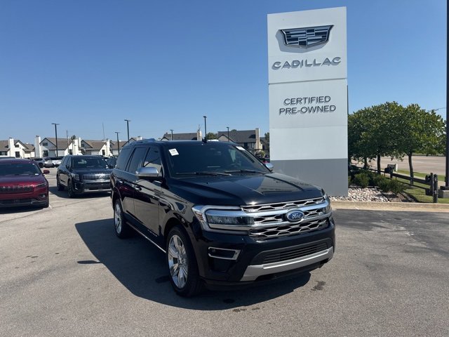 2023 Ford Expedition Platinum photo 2