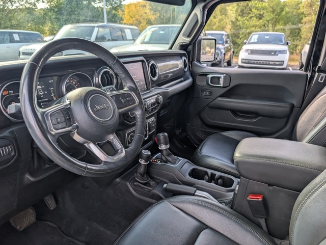 2022 Jeep Wrangler Unlimited Sahara photo 14