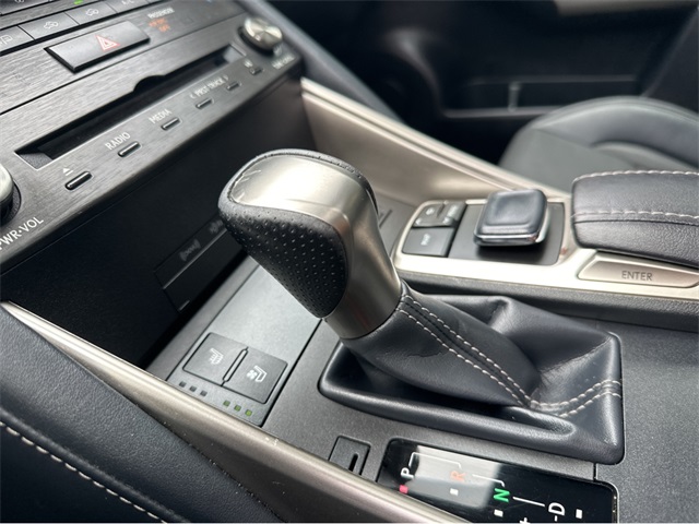 2019 Lexus IS 350 F SPORT photo 23