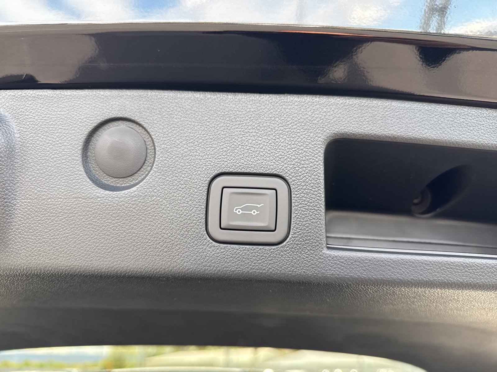 2025 Chevrolet Equinox ACTIV photo 3