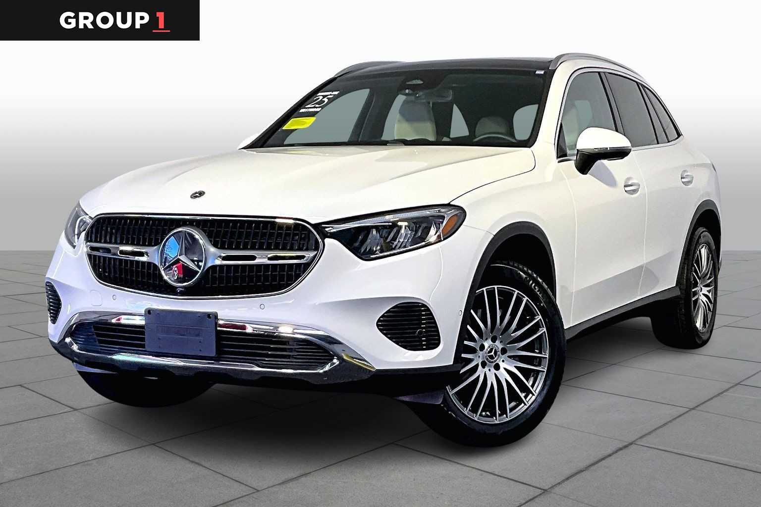 2025 Mercedes-Benz GLC Base's photo