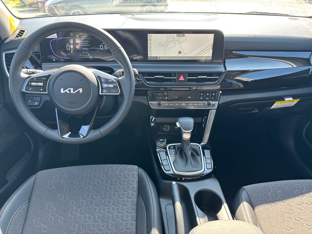 2026 Kia Seltos S photo 22