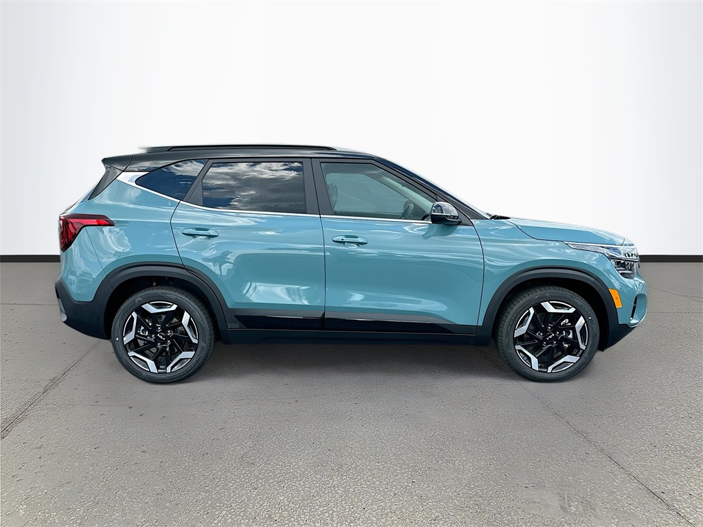 2026 Kia Seltos SX photo 8
