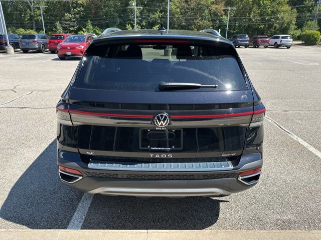 2025 Volkswagen Taos SE photo 6