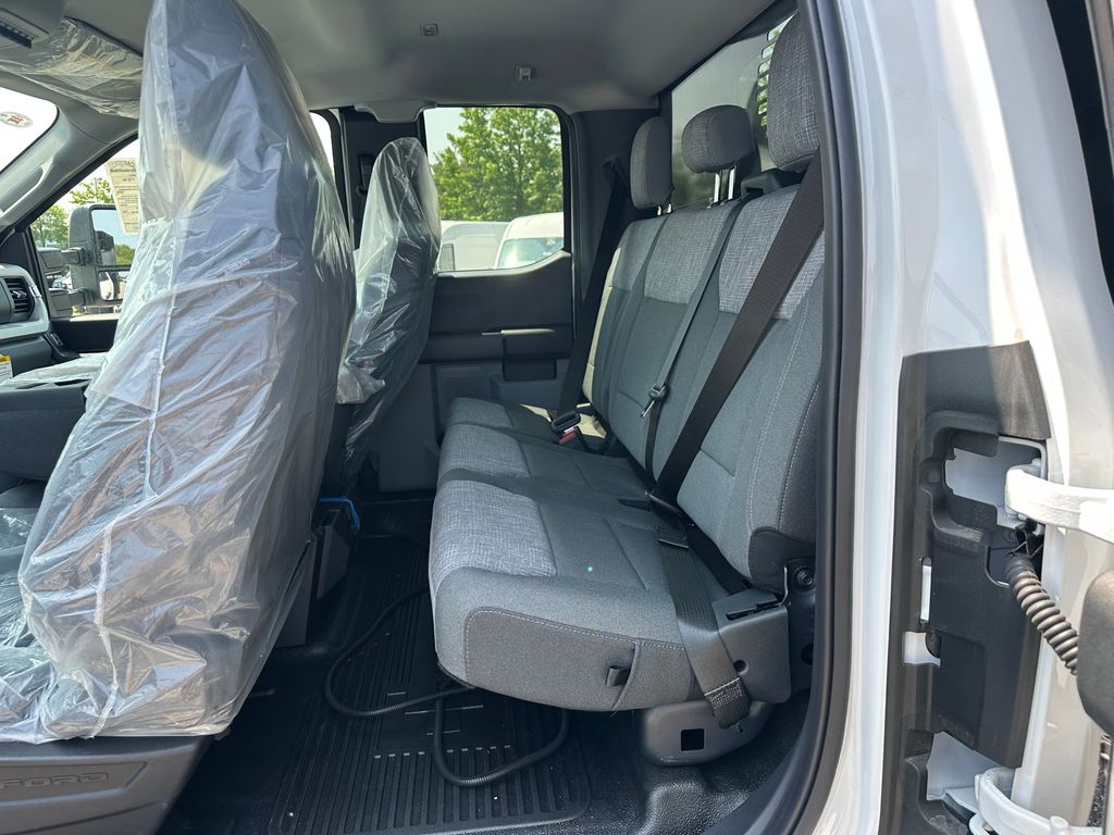 2024 Ford F-450 XLT photo 13