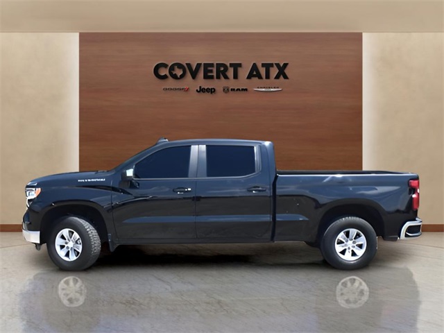 2023 Chevrolet Silverado 1500 LT photo 2