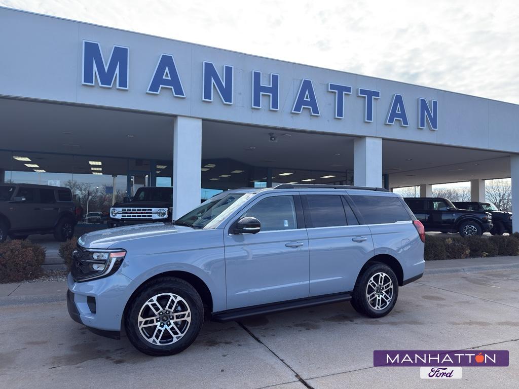 2025 Ford Expedition Active's photo