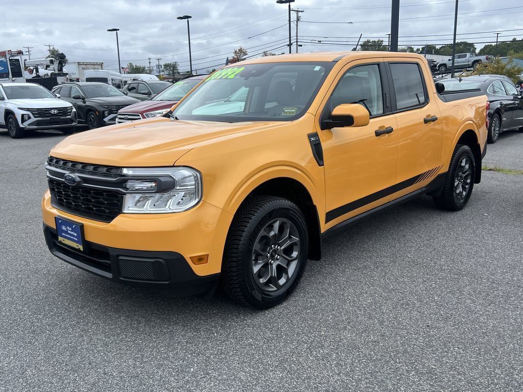 2023 Ford Maverick XLT photo 3