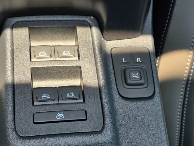 2025 Ford Bronco Outer Banks photo 20