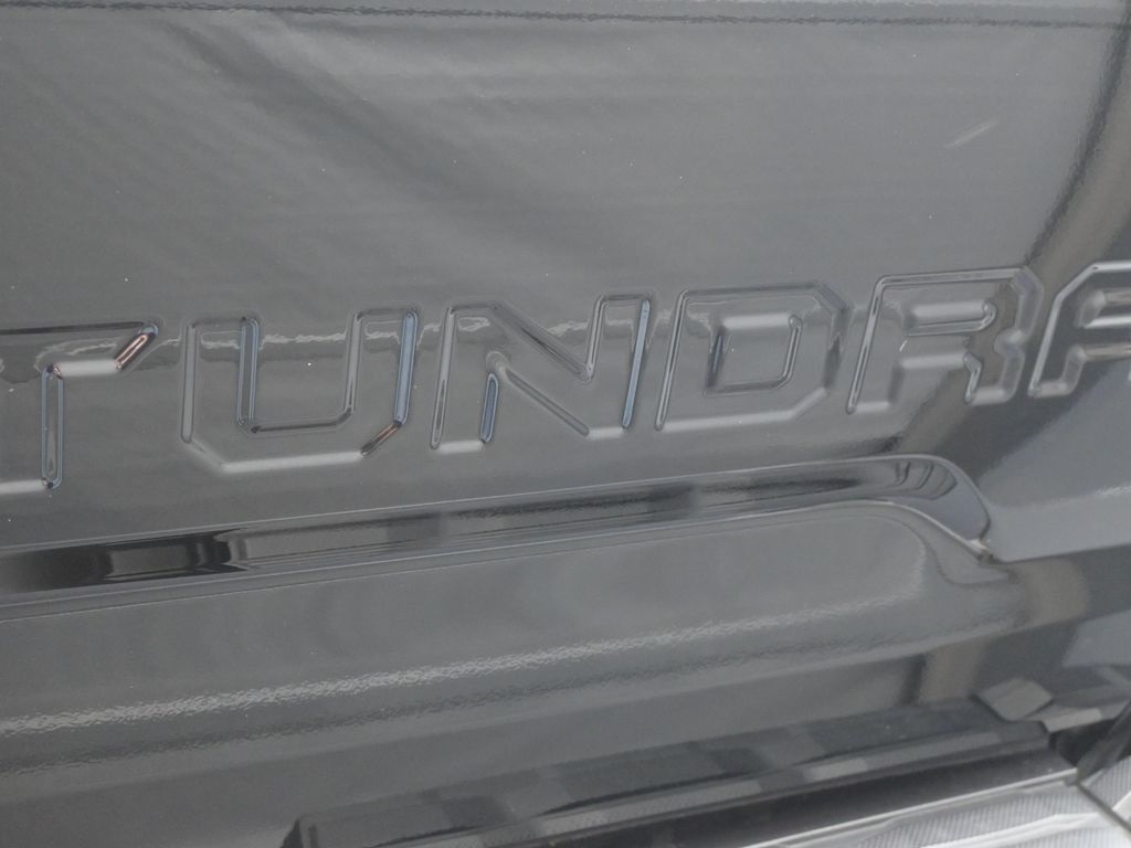 2018 Toyota Tundra SR5 photo 20