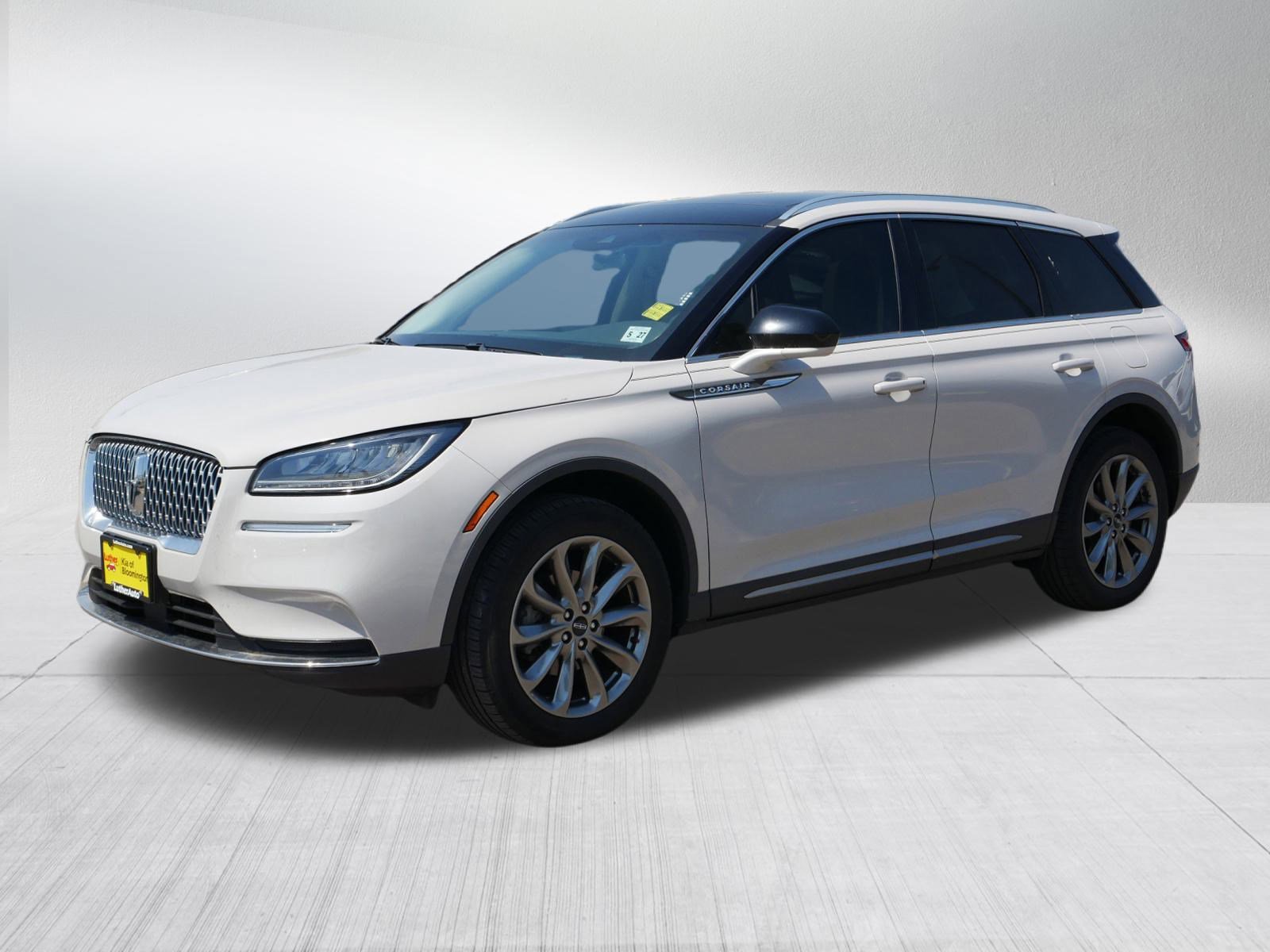 2022 Lincoln Corsair Standard photo 3