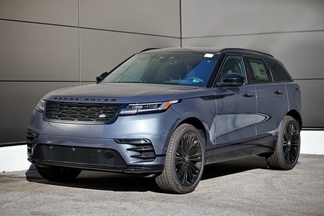 2026 Land Rover Range Rover Velar Dynamic SE's photo