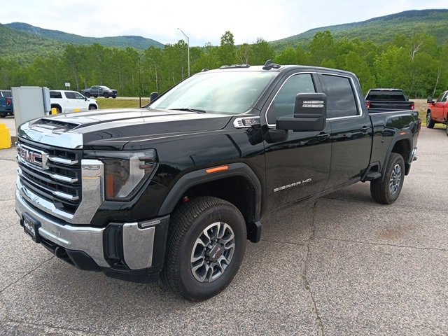 2025 Gmc Sierra 2500 HD SLE photo 3