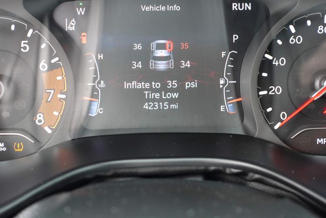 2024 Jeep Compass Latitude photo 14