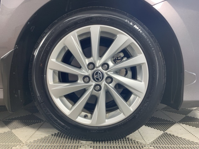 2023 Toyota Camry LE photo 9
