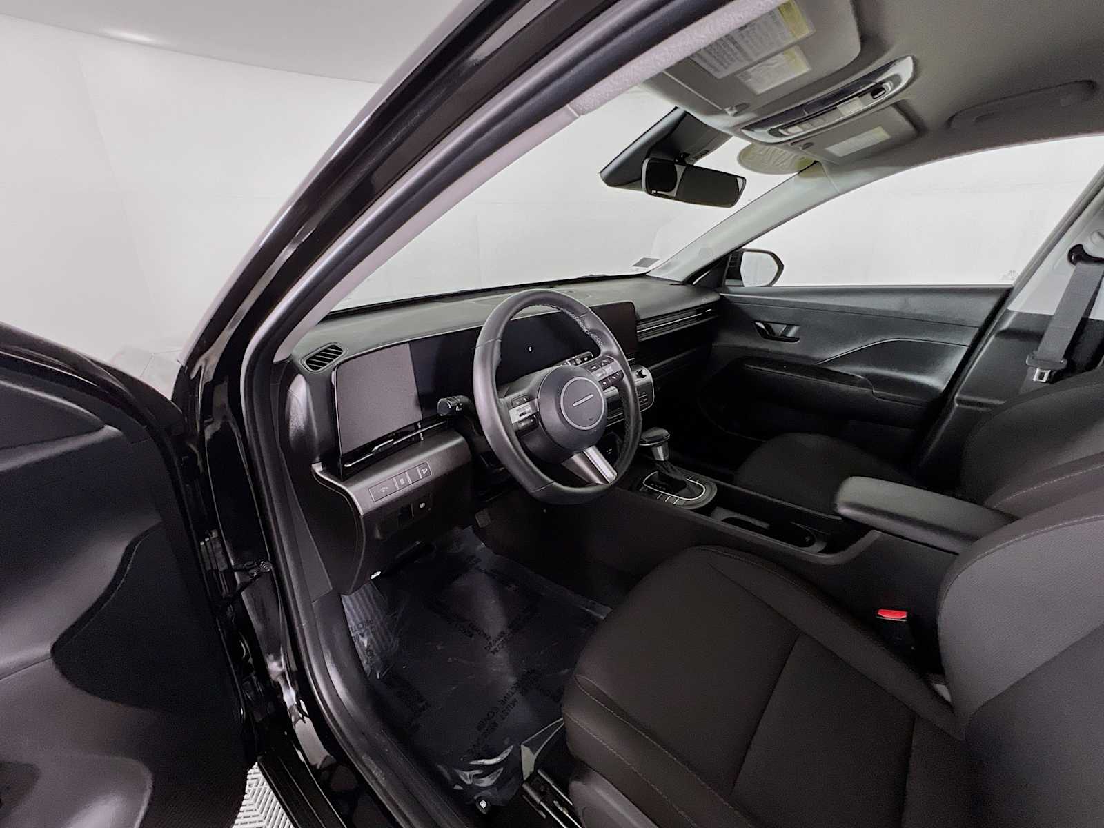 2024 Hyundai Kona SEL photo 8