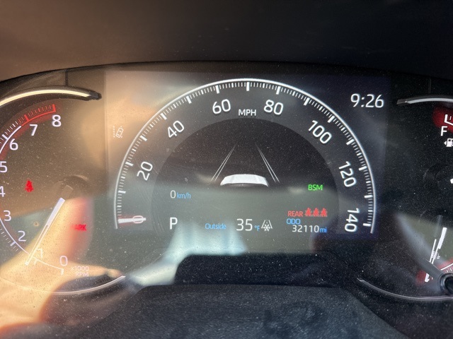 2023 Toyota RAV4 XLE photo 3