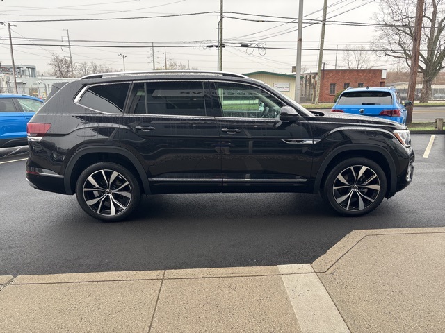 2024 Volkswagen Atlas SEL Premium R-Line photo 4