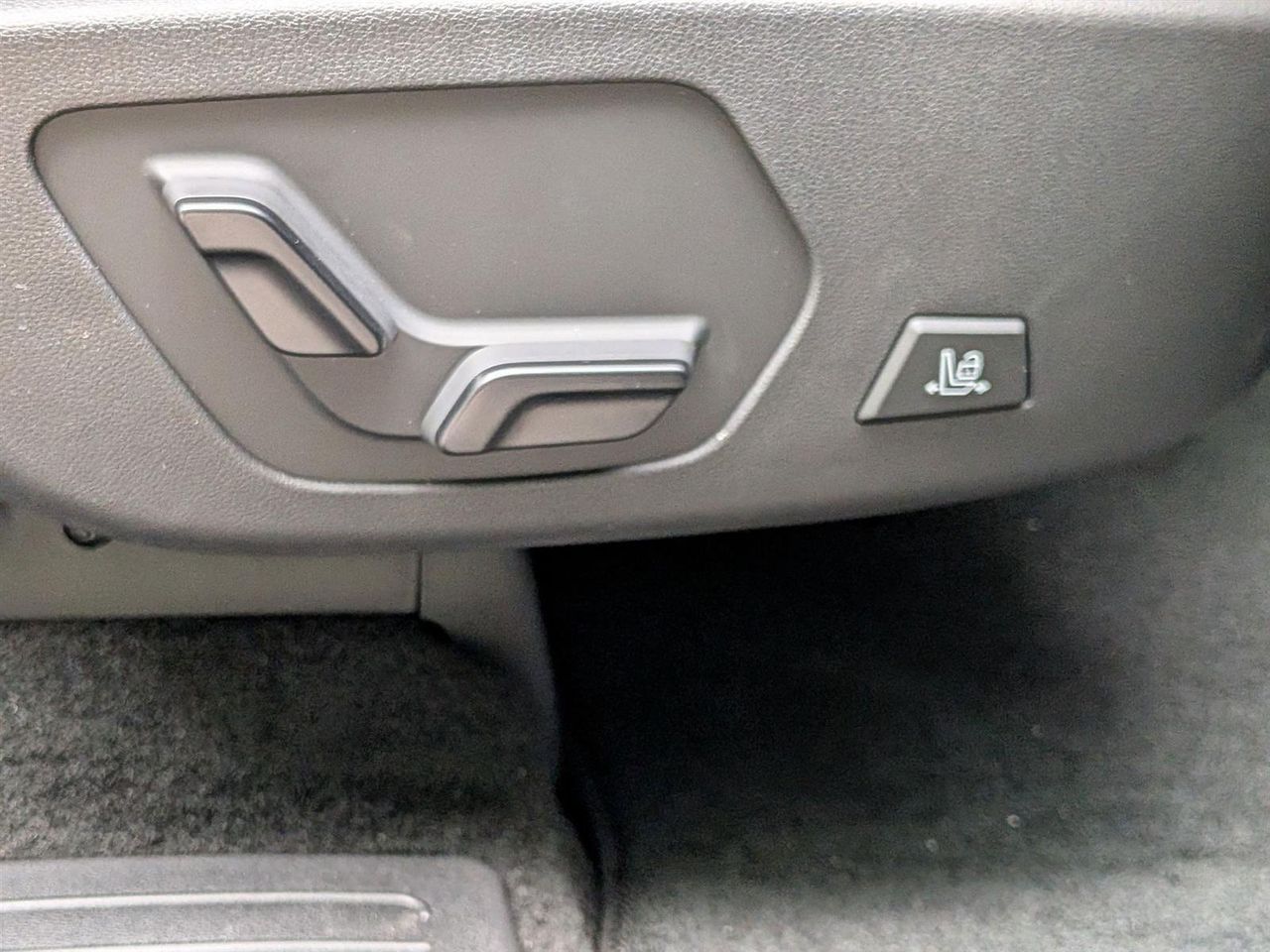 2025 Hyundai Santa Fe Calligraphy photo 37