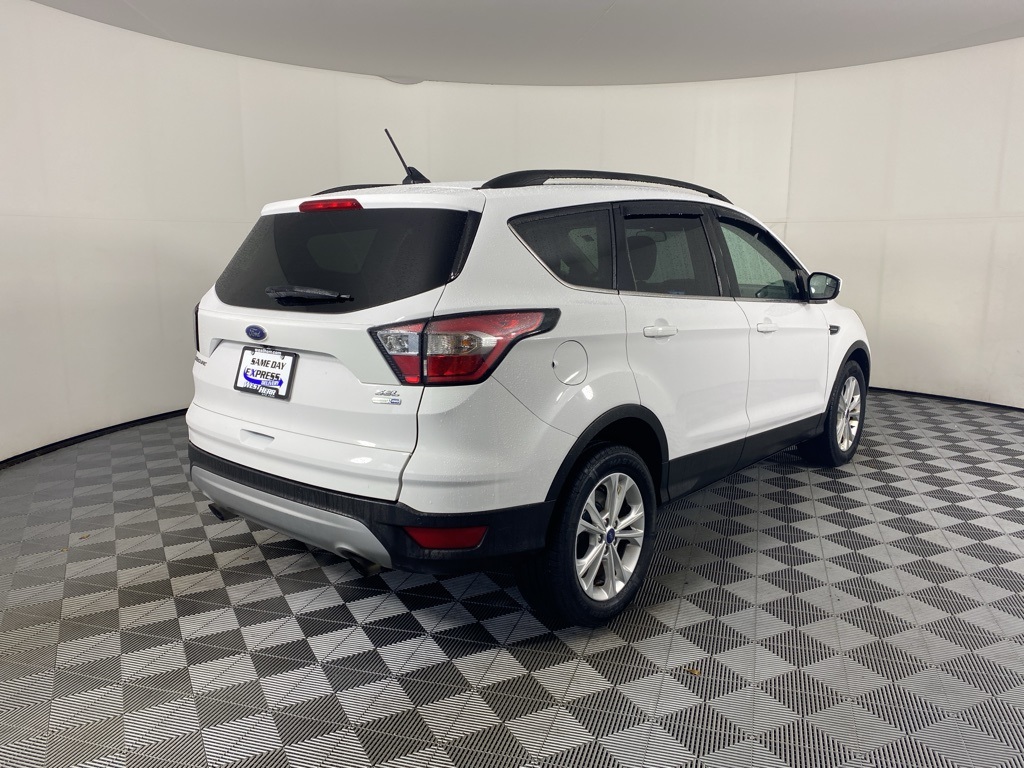 2018 Ford Escape SEL photo 9