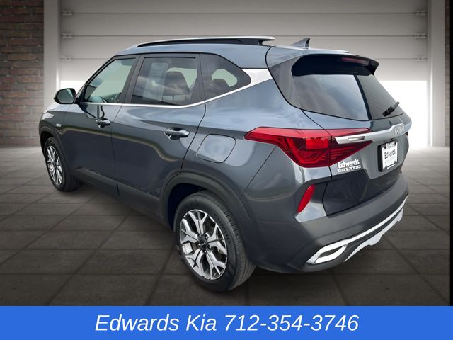 2022 Kia Seltos EX photo 4